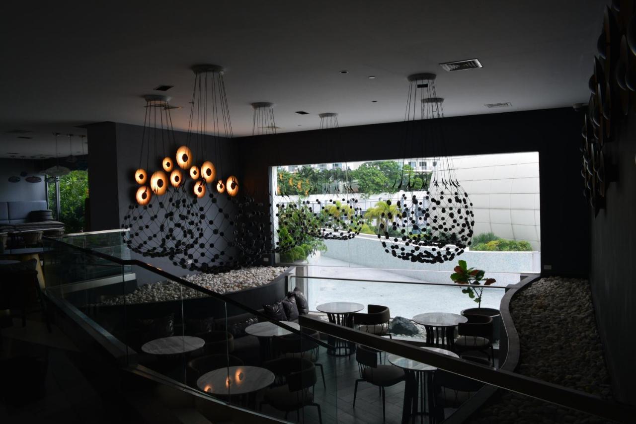 Luxxe Interior Design Condo - Novotel Residences At Acqua Private Residences Mandaluyong Dış mekan fotoğraf